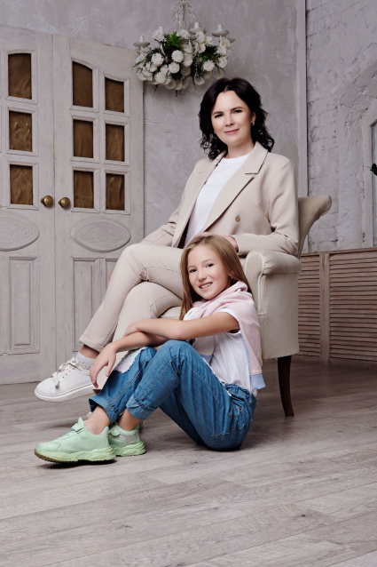 Заказать семейную фотосессию в студии с детьми в Самаре  от Fashion Box
 – фото № 11