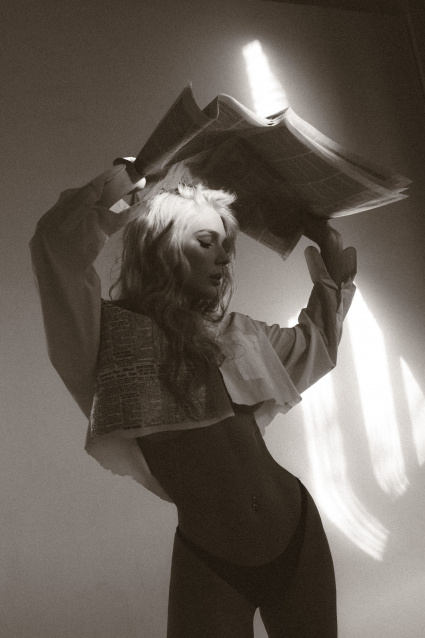 Заказать фотосессию в стиле Ню в 2-х образах в Самаре от сети фотостудии Fashion Box

 – фото № 8