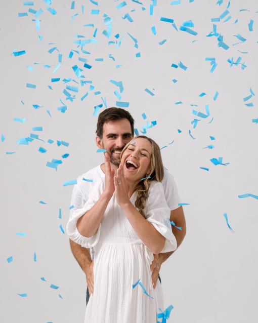 Заказать фотосессию для беременных в студии от компании Fashion Box в Самаре
 – фото № 3