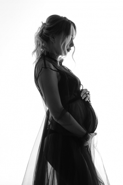 Заказать фотосессию для беременных в студии от компании Fashion Box в Самаре
 – фото № 19