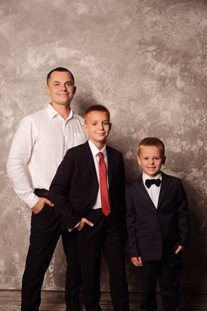 Заказать семейную фотосессию в студии с детьми в Самаре  от Fashion Box
 – фото № 10