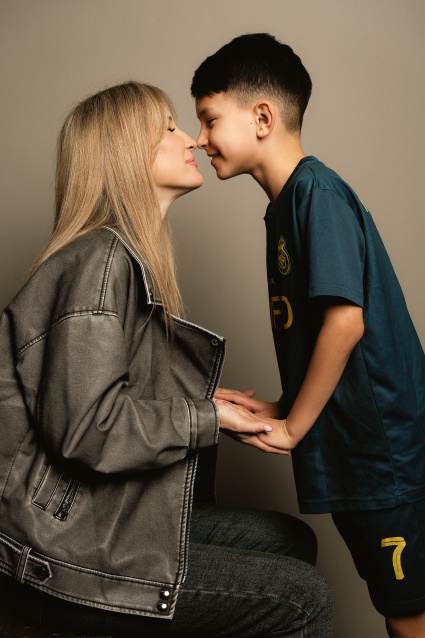 Заказать семейную фотосессию в студии с детьми в Самаре  от Fashion Box
 – фото № 10